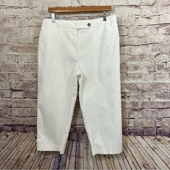 Studio Works White Straight Leg Capris - Picture 1 of 11